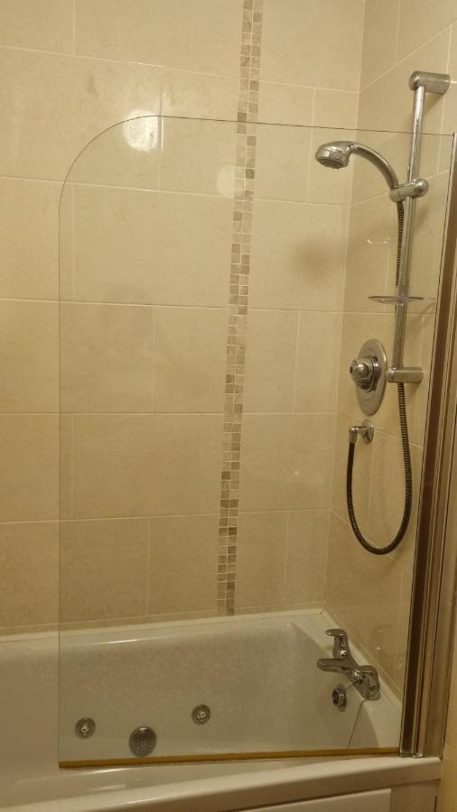 2 Bedroomed Ground Floor Apartment Kenmare Buitenkant foto